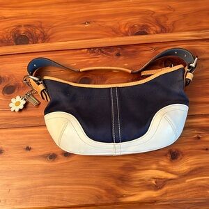Adorable circa 2000s Coach bag!